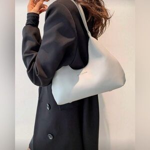 🩶 Crescent Underarm Bag